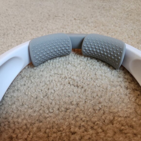 NIB Rechargeable Neck Fan  *5-16 hours on 1 charge - Picture 5 of 7